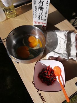 キャンプ場でクリスマスケーキづくり 薬膳料理家 阪口珠未の漢方キッチン